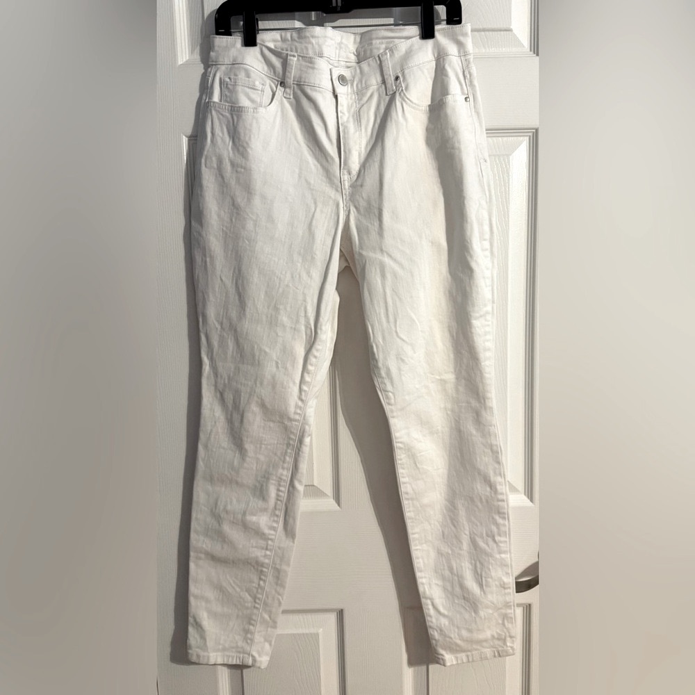 Crown & Ivy‎ White Skinny Jeans - Size 12R